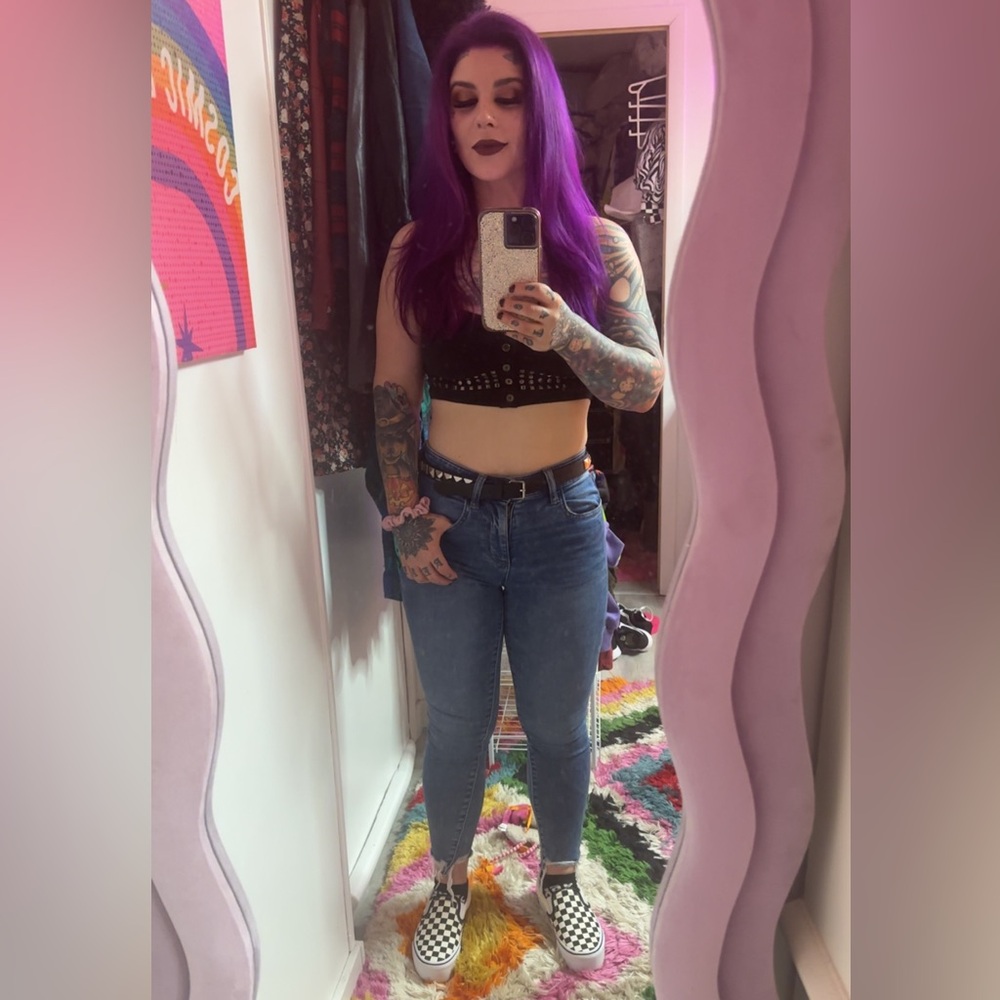 Meet your Posher, Carly